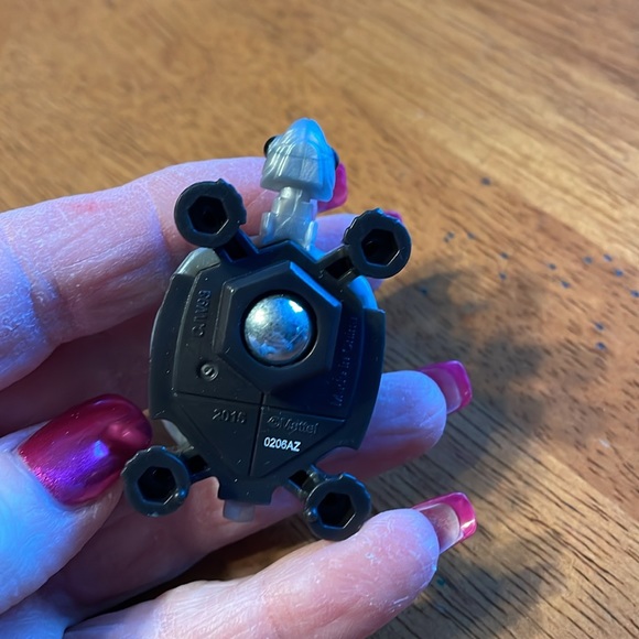 Dinotrux TORTOOL toy action figure Netflix DreamWorks - Picture 2 of 3